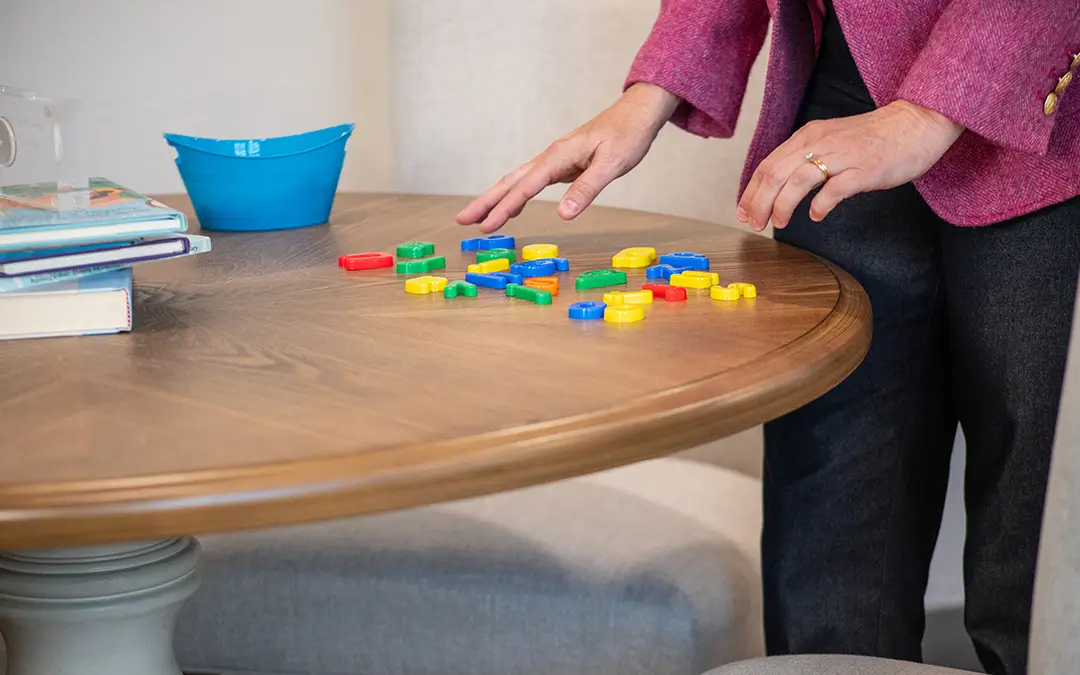 How Do People With Dyslexia See? - Educational Inspiration Letters on table